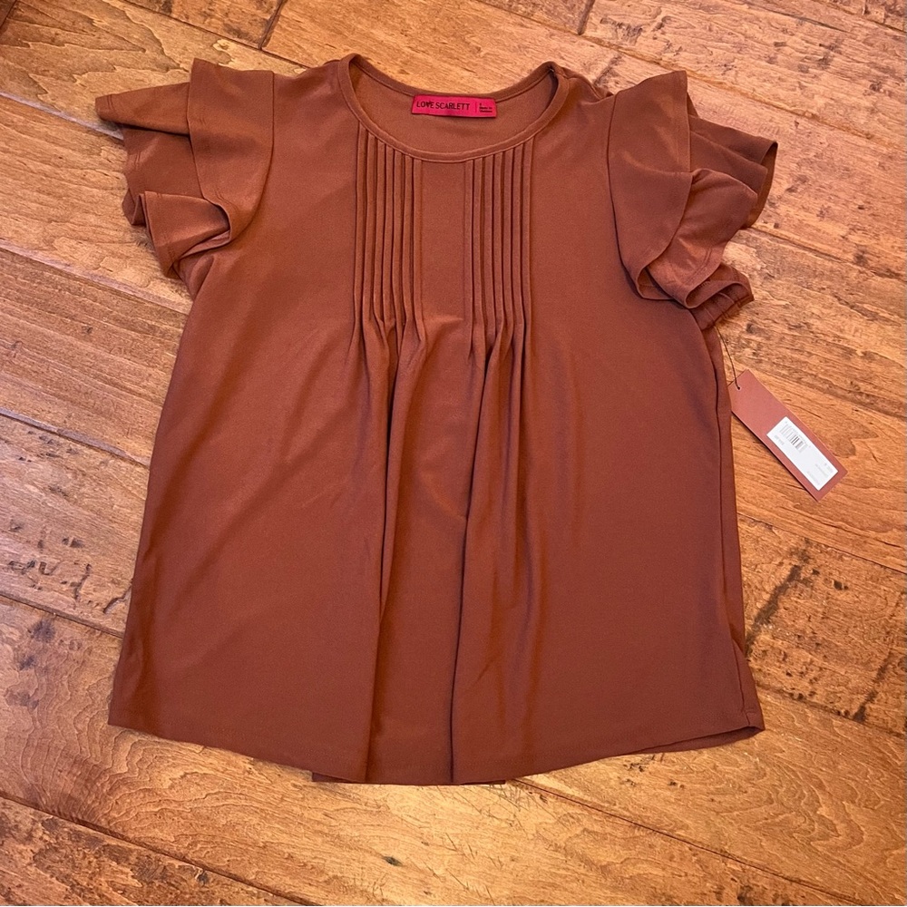 Love Scarlett Women’s Short Sleeve Ruffle Sleeve Blouse Cinnamon Size Small